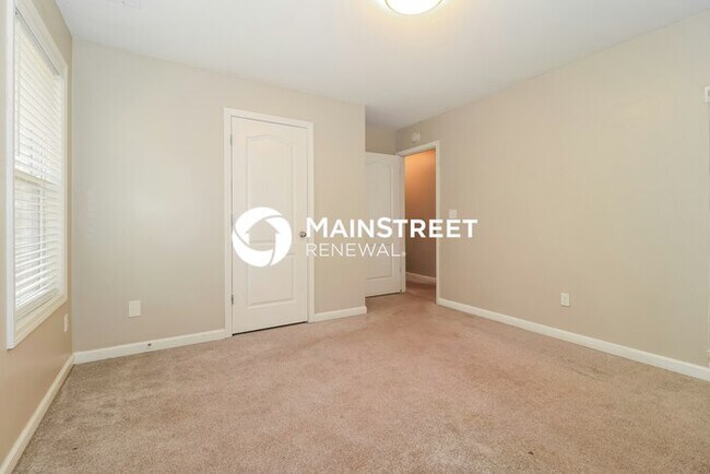 Building Photo - 5 Bedroom Pet-Friendly Home in Hiram, GA with Main Street Renewal