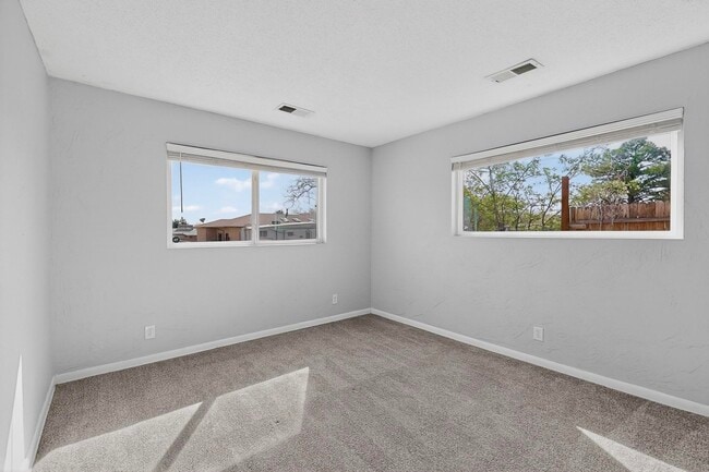 Building Photo - 4113 La Colorada Ct SE