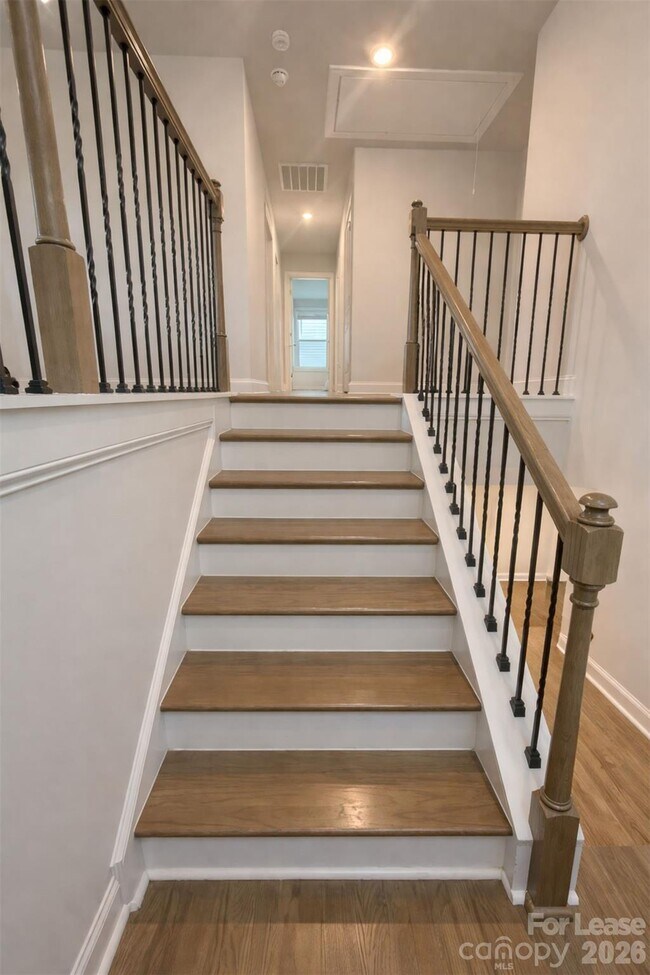 Building Photo - 1211 Ashe Mdw Dr