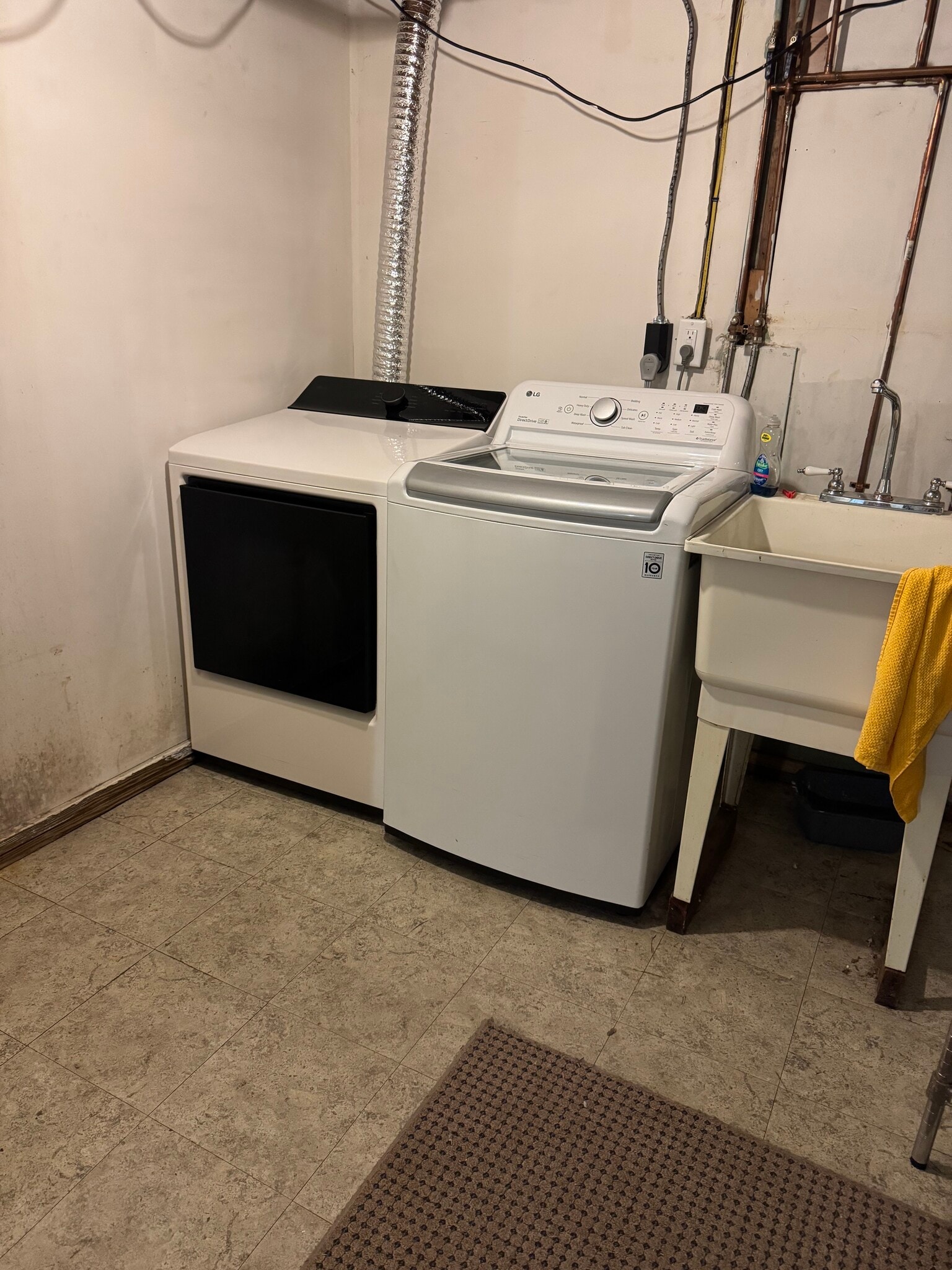 New Washer and Dryer - 161 Lake Ave N