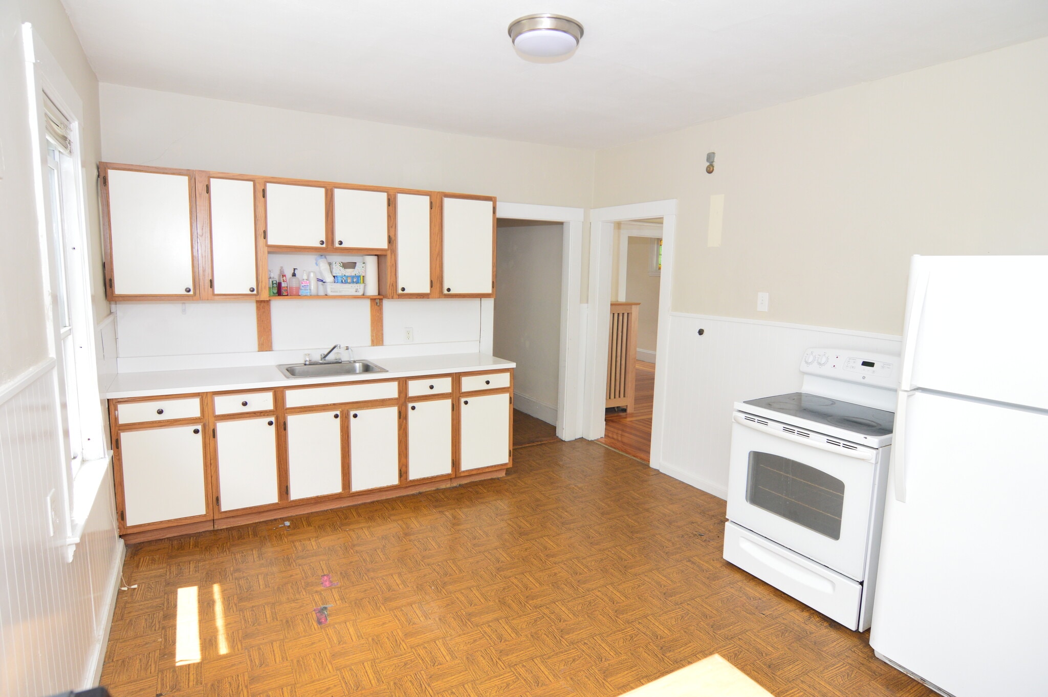 Building Photo - 100 Etna St