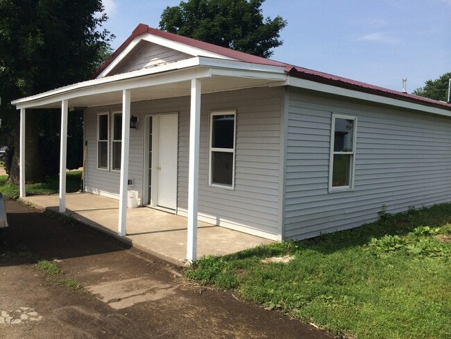 Building Photo - 313 Todds Ferry Rd