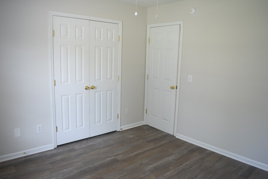 Building Photo - 708 Tabor Ln