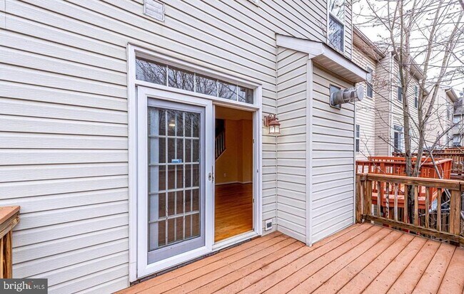 Building Photo - 11485 Carriage Gate Ct