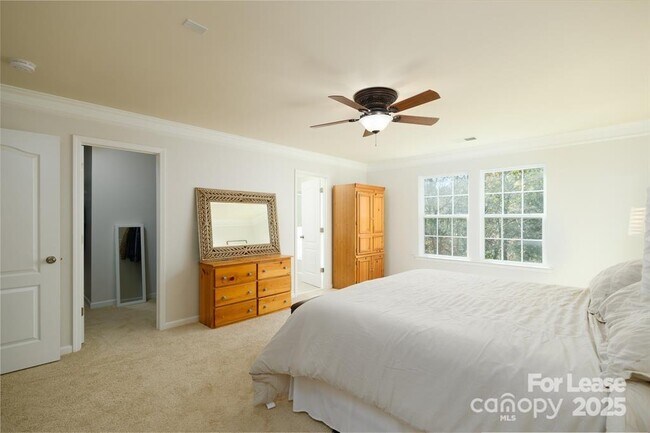 Building Photo - 10745 Sapphire Trail