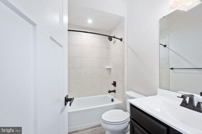 Building Photo - 1328 Trestle Dr