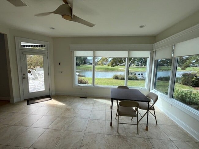 Building Photo - Welcome to Elegant Living in the Charming Porters Neck Plantation Community!