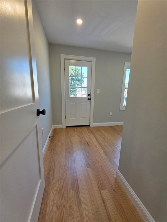 Building Photo - 40 Lorna Rd