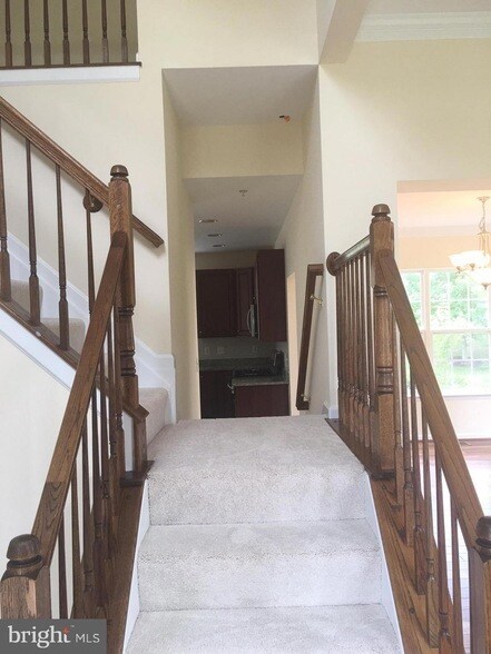 Building Photo - 12910 Belle Meade Trace