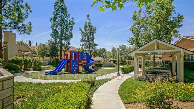 Building Photo - 22933 Banyan Pl