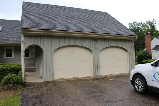 Building Photo - 331 Shore Dr