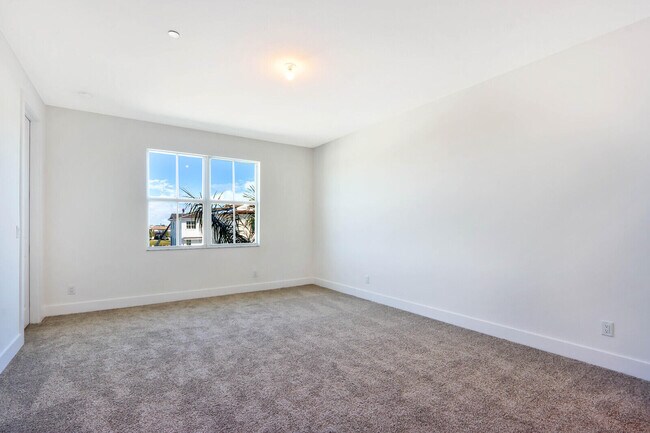 Building Photo - 5352 Sagan Ln