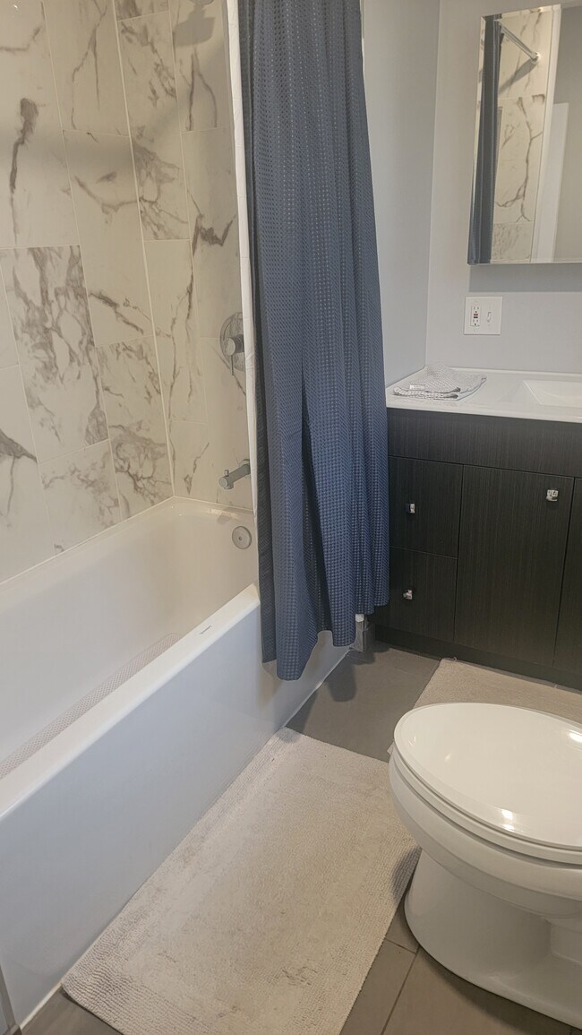 Building Photo - 2518 N Bernard St