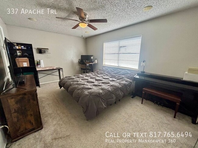 Building Photo - 337 Apache Trail