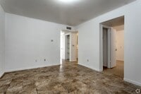 Building Photo - 520 Laredo St