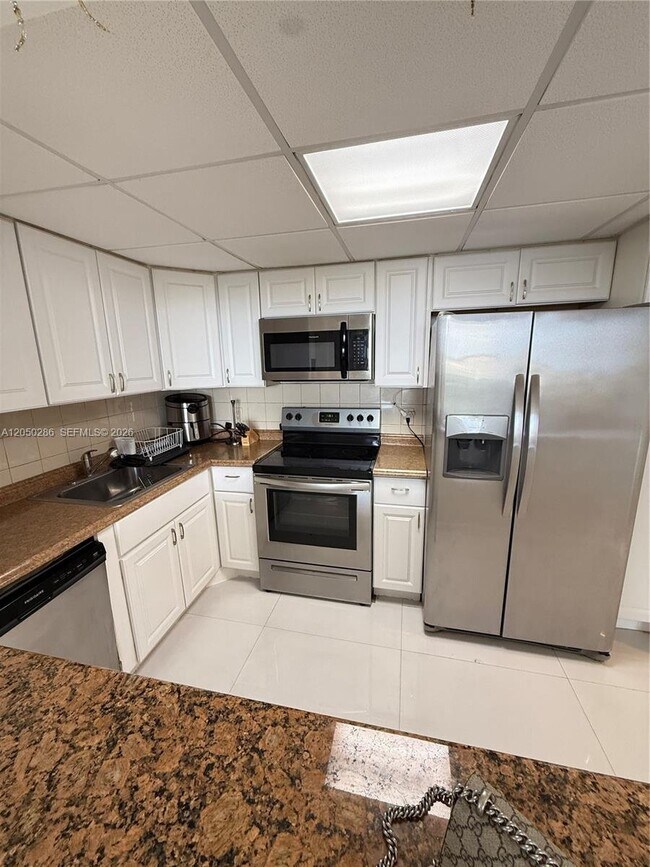 Building Photo - 13499 Biscayne Blvd