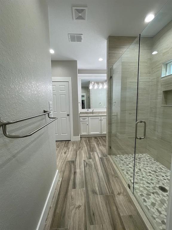 Building Photo - 720 Canyon Cir Dr