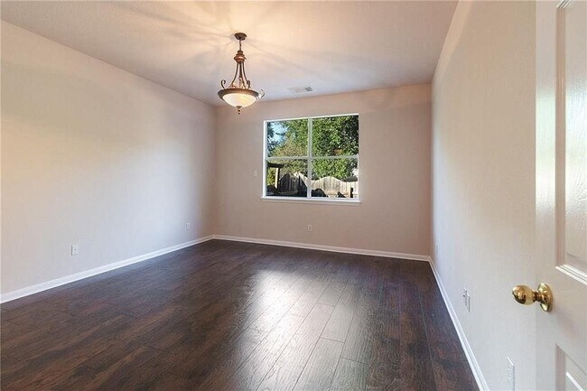 Building Photo - 5908 Taylorcrest Dr