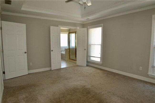 Building Photo - 2609 Falcon Nest Ct