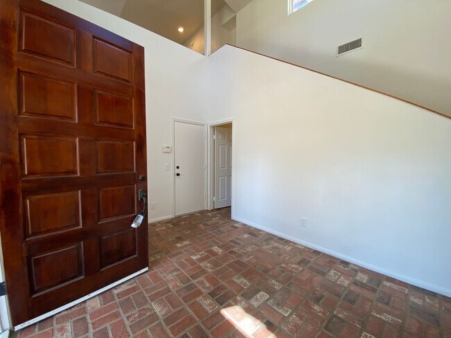 Building Photo - Great 3-Bedroom Home – Peaceful Country Living Just 8 Minutes from Hwy 78!