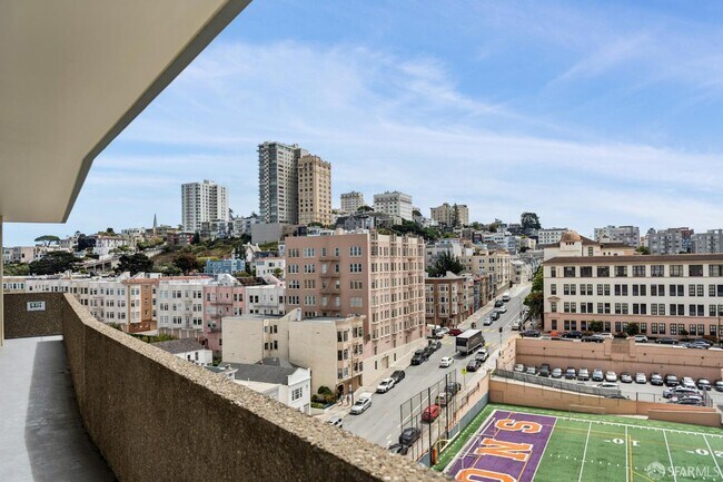 Building Photo - 1000 North Point St