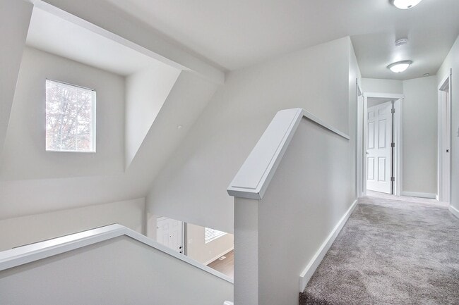 Building Photo - Updated, DuPont 3 BR home with AC for rent.