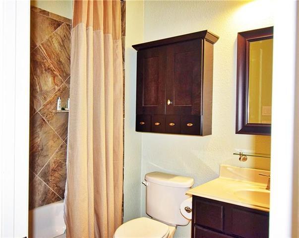 Building Photo - 2129 Megan Creek Dr