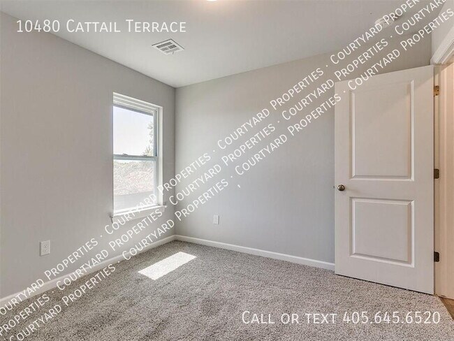 Building Photo - 10480 Cattail Ter