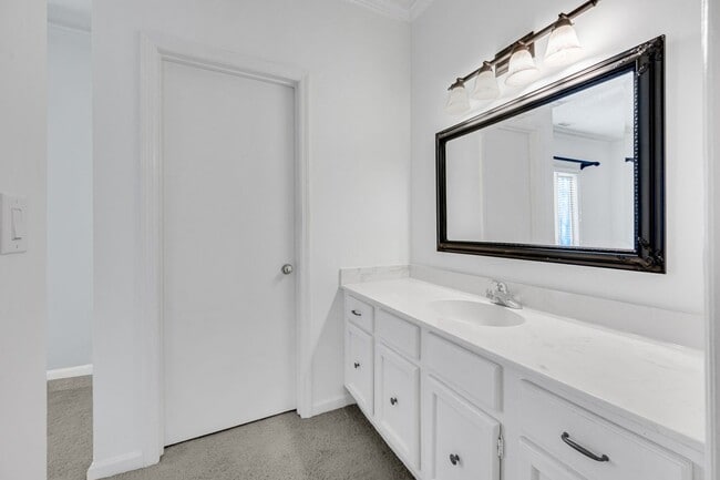 Building Photo - Awesome 2BE/2BA condominium at Lions Head!