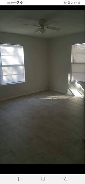 Building Photo - 1788 Poinsettia Ave