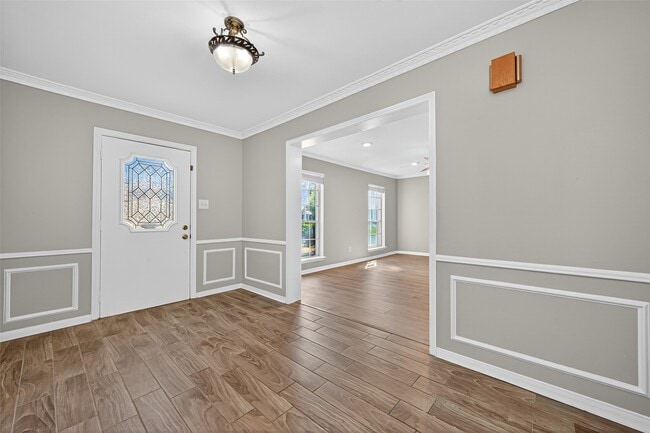 Building Photo - 1714 Corral Dr