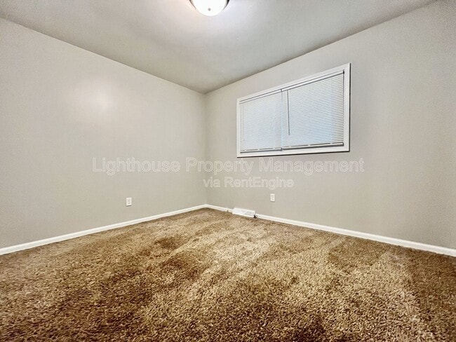 Building Photo - 1745 Dawes Ct SE