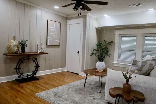 Building Photo - Stunning Historic Estate + In Ground Pool + Private Carriage House + Chef's Kitchen + Two Car Garage