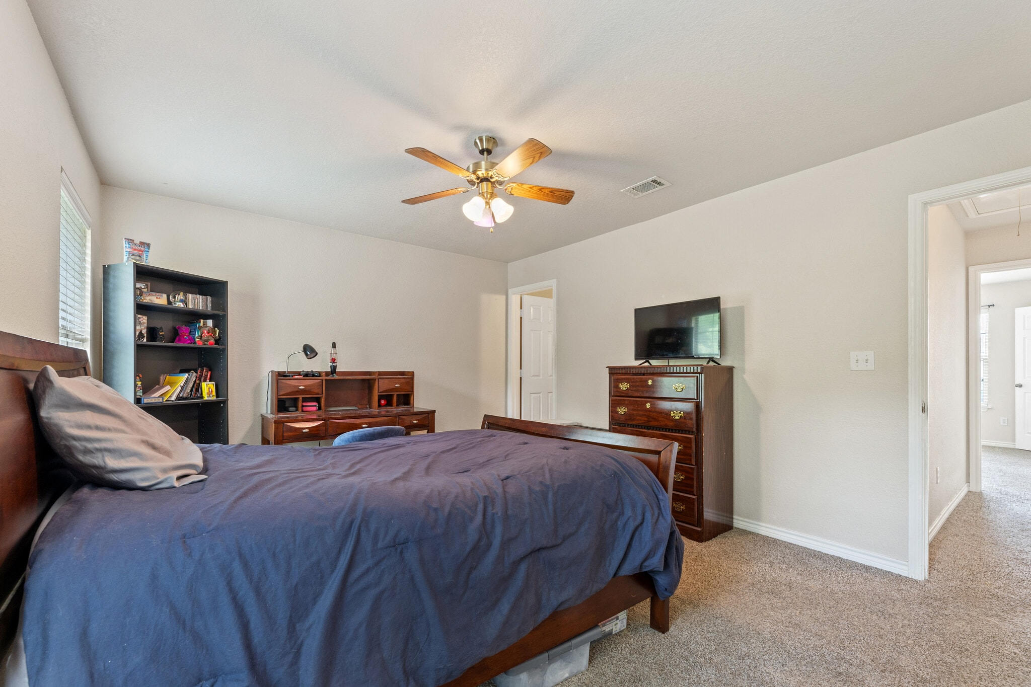 Building Photo - 123 Bolero Way