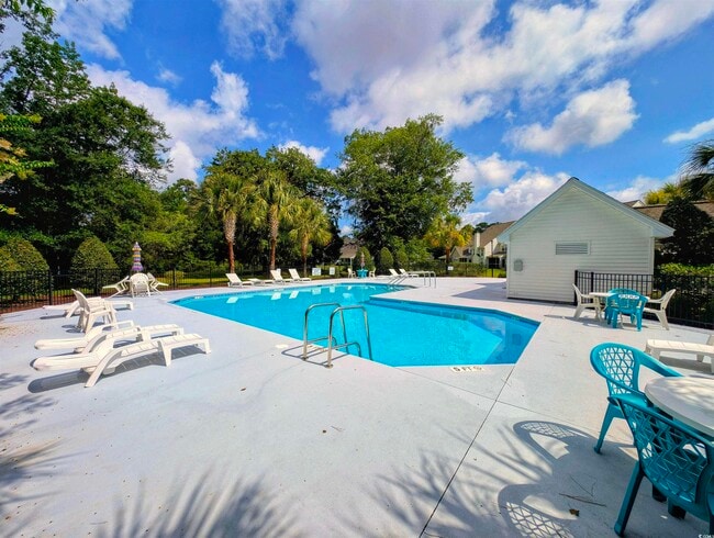 Building Photo - 33 Regal Ln