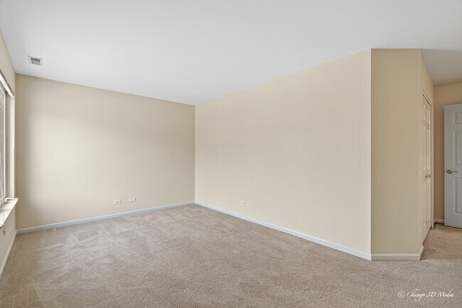 Building Photo - 2640 Chelsey St