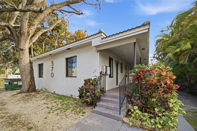 Building Photo - 570 NE 69th St