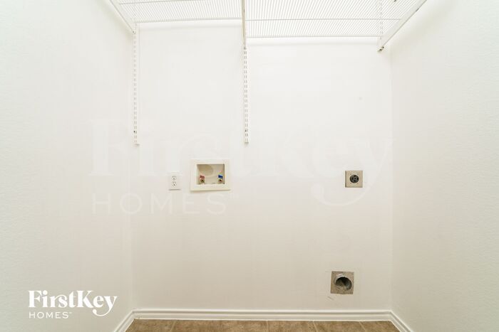 Building Photo - 4536 Grassy Glen Dr