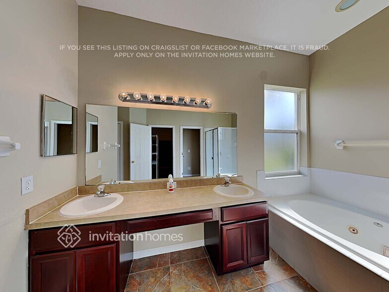 Building Photo - 3123 Mandolin Dr