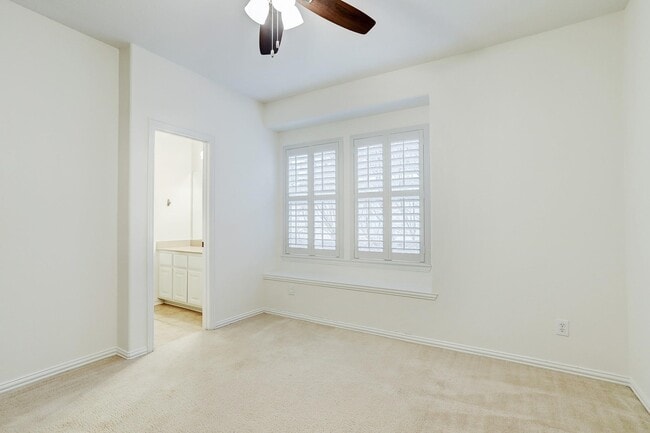 Building Photo - 62 Marquise Oaks Pl