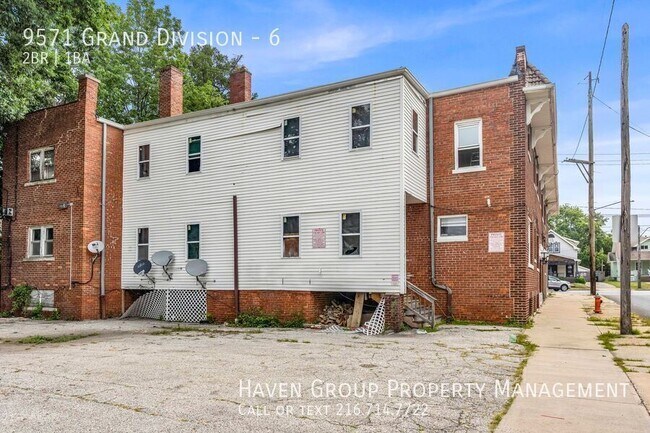 Building Photo - 9571 Grand Division Ave
