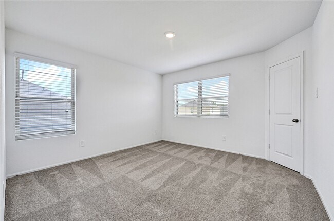 Building Photo - 24027 Wandering Brk Dr