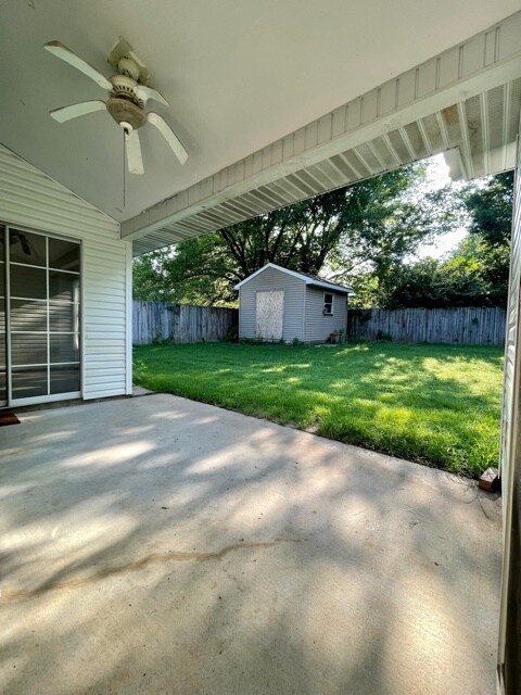 Building Photo - 1456 Timberline Dr