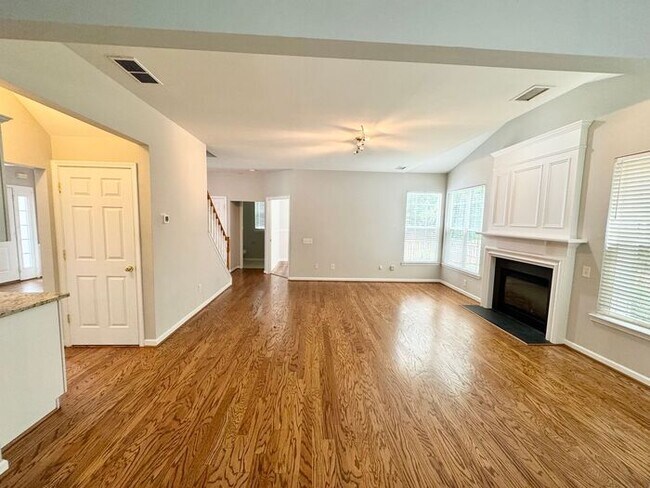 Building Photo - Fabulous Home in Ballantyne!!!