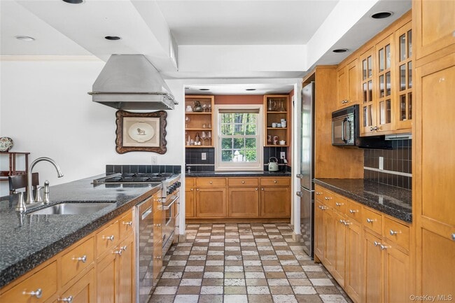 Building Photo - 197 US-9W