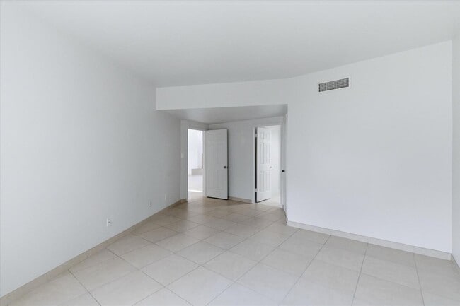 Building Photo - 7209 E McDonald Dr