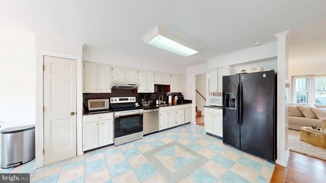 Building Photo - 10200 McKean Ct