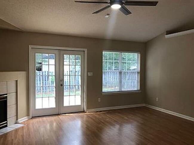 Building Photo - NE Tallahassee Home in the Villages at Maclay