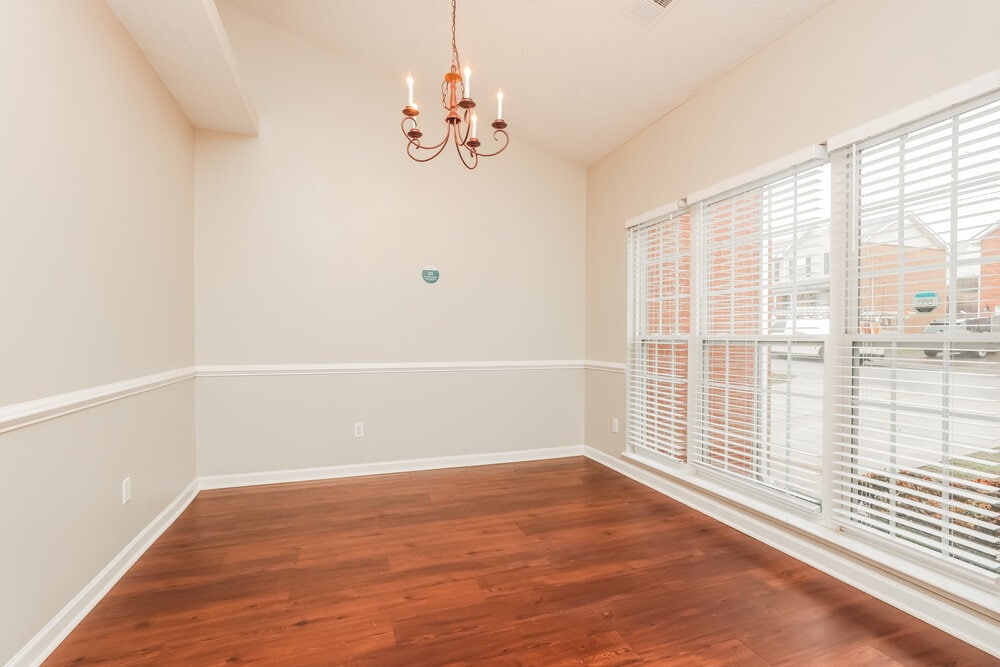 Building Photo - 3153 Skinner Dr