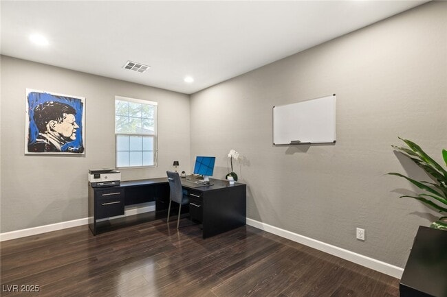 Building Photo - 338 Azar Swan Ave